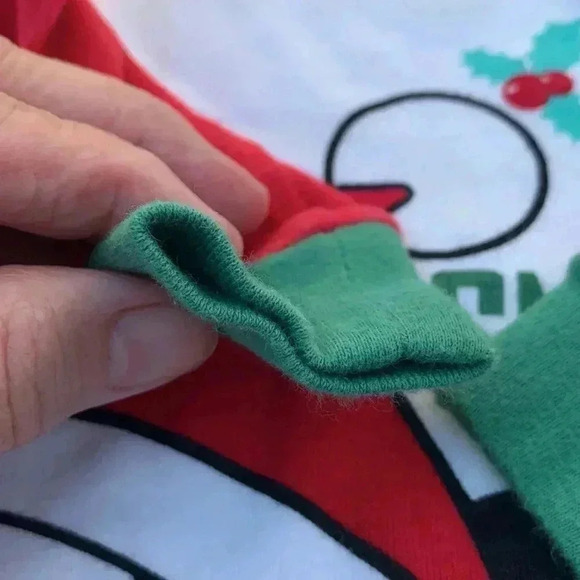 Disney NWOT holiday,  season, long sleeve T-shirt - Picture 4 of 8